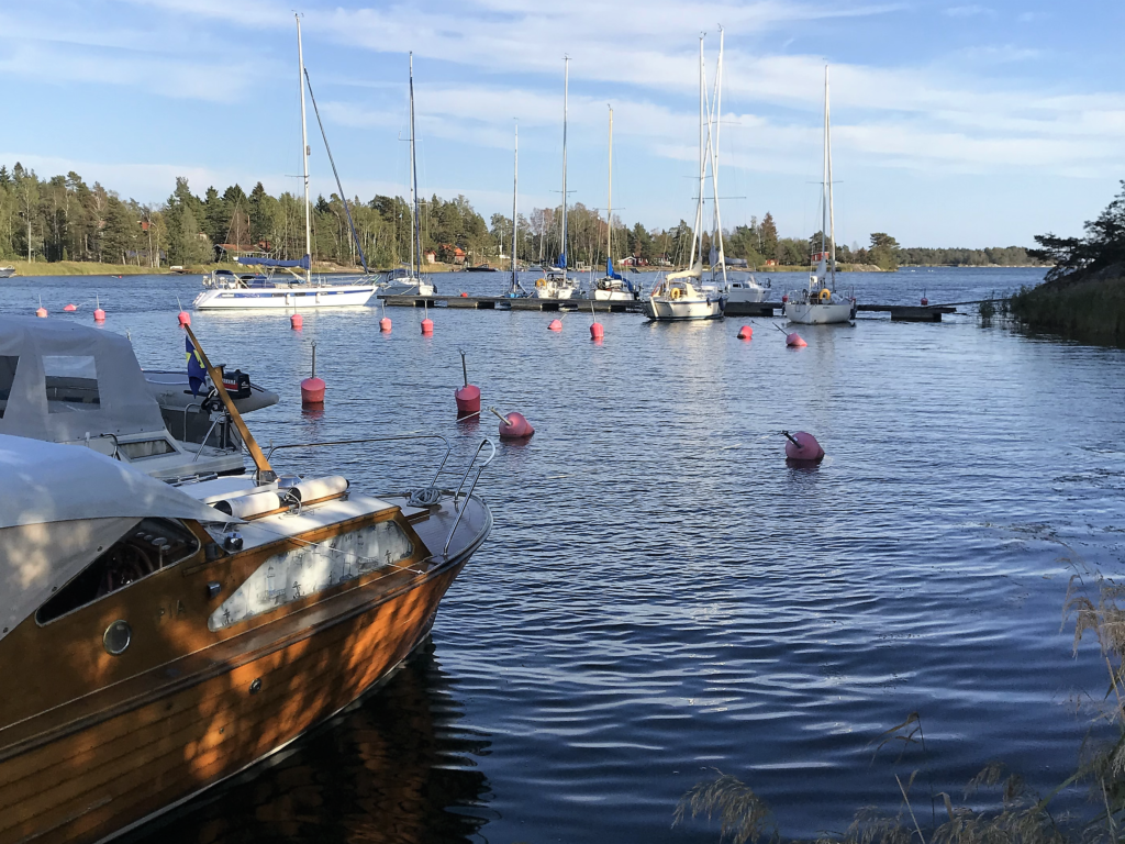Bryggan vid Piparholmen vid Trosa i Sörmland - TSS Båtklubb
